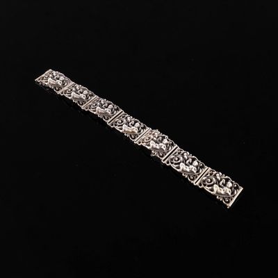 Bracelet articulé en argent (800e), composé de panneaux ajou… - Photo 1