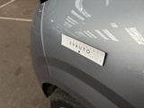 a sticker on the hood of a car that says vu vu vu
