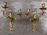 paire d'appliques murales anciennes en laiton avec oiseaux et fleurs