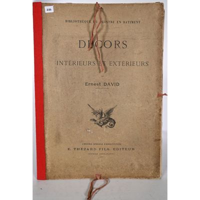 la couverture d'un livre sur laquelle figure un oiseau