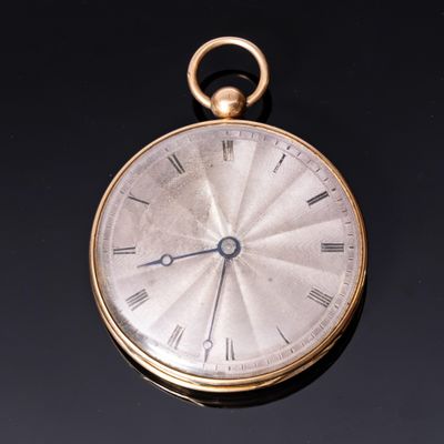 CARON, place des Victoires à Paris. Une montre à boitier ron…