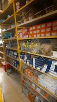 - 4 Rayonnages recto verso comprenant de fournitures de lame… (photo 3)