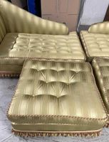 Paire de méridiennes avec 2 poufs. (photo 2)