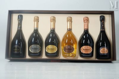cinq bouteilles de vin dans un coffret en bois