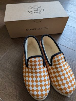 Paire de charentaises de marque CHAUSSE MOUTON