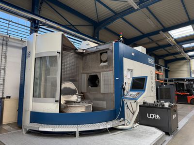 an image of a machine that is sitting in a building