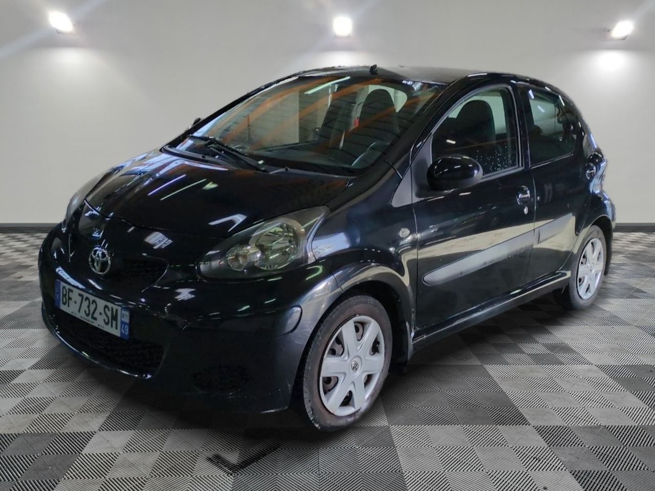 TOYOTA - AYGO 1.0 VVT-I CONFORT - ES - Mise en service: 04/0…