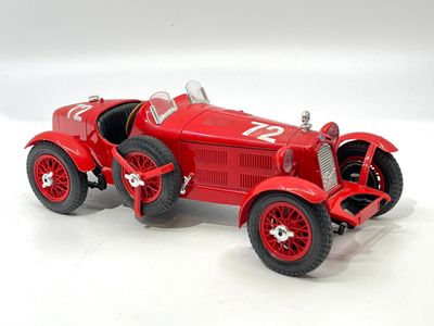 BURAGO. Alfa Romeo 2300 Monza de 1934, métal laqué rouge et …