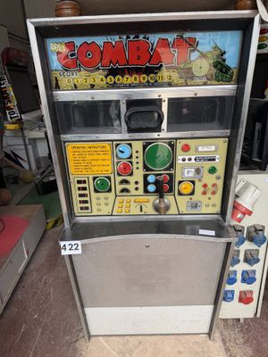 a machine that is sitting on the floor in the room