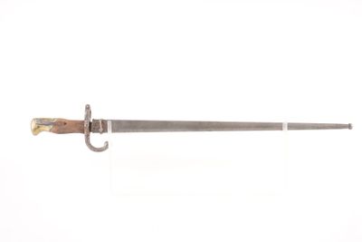 une image représentant un couteau sur fond blanc