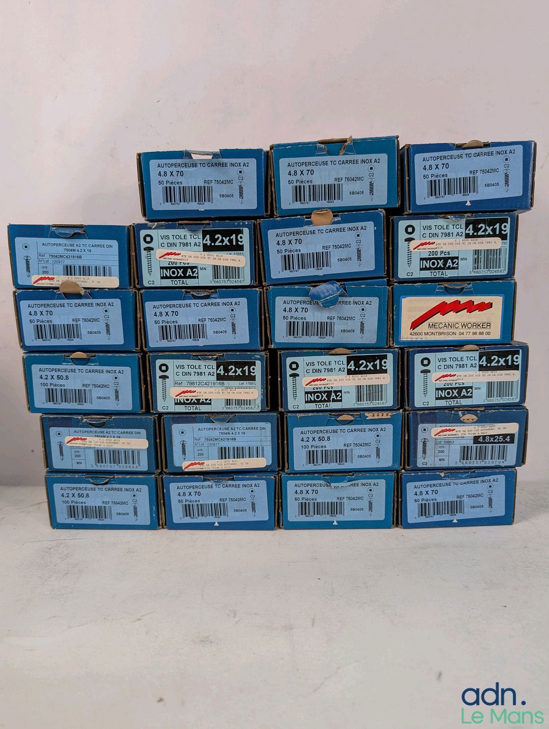 Lot de 10 kg de visserie. - Ce lot chez vous partout en Fran…