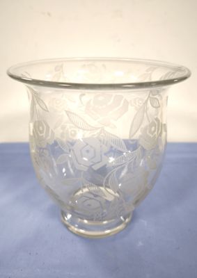 Vase en cristal de Baccarat modèle Fontenay aux roses Art Dé…
