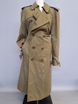 BURBERRY'S Trench en gabardine de coton kaki, col châle à ag… - Photo 1