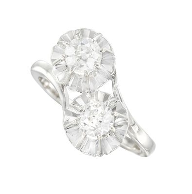 une bague en diamant et or blanc