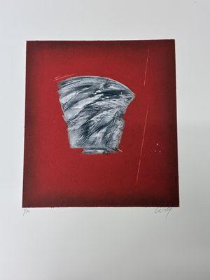 une image représentant un vase sur fond rouge