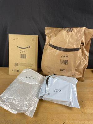Lot de 4 colis Mystère (Retour Amazon,NPAI ,Adresse incomplè…