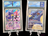 deux cartes Pokémon exposées sur un fond noir