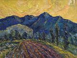 une peinture à l'huile représentant un champ avec des montagnes en arrière-plan