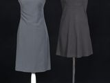 deux robes posées sur un mannequin, sur fond noir