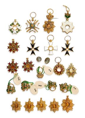 a group of assorted items including a star, sunflower, and other items