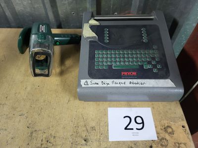 1 machine de marquage par micropercussion PRYOR avec pistole…