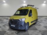 une camionnette jaune équipée d'un porte-vélos sur le toit