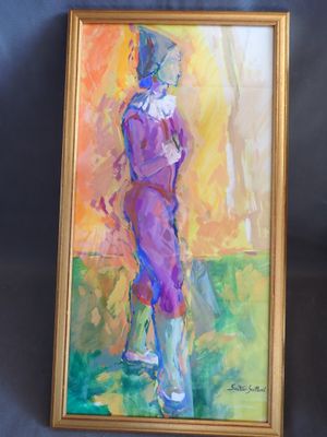 une peinture à l'huile représentant une femme en robe violette debout devant un fond bleu