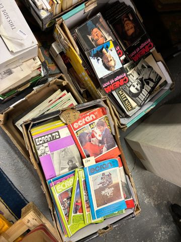 6 cartons de revue sur le cinéma.