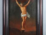 une peinture à l'huile représentant un homme sur la croix avec une colombe