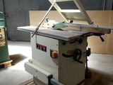 a machine that is sitting on a pallet in a warehouse