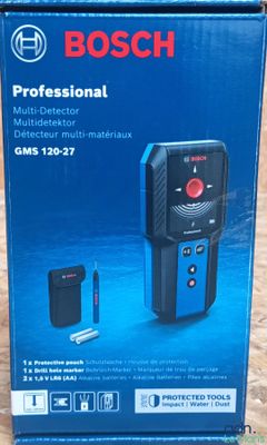 a box of bosch professional multi - function detector with a blue box