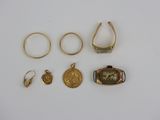 cinq bagues, une montre, une bague, une bague, une bague, une bague, une bague, une bague, une bague, une bague,