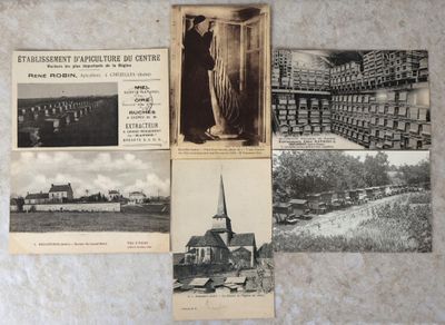 plusieurs vieilles photos en noir et blanc d'une église et d'autres bâtiments