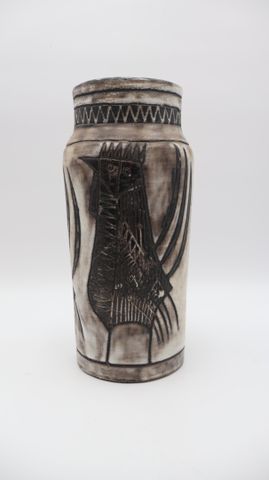 ATELIER DIEULEFIT : vase à décor d’animaux en céramique marqué « ...