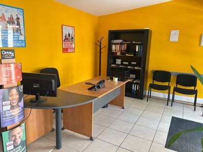 (lot 70) - Matériel d'une agence immobilière à Montpellier :…