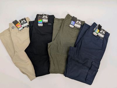 Lot de 4 pantalons cargo taille S - TVA Récupérable - Ce lot… - Photo 1