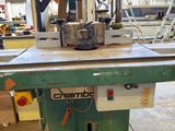 an image of a machine that is sitting on a table