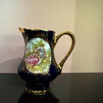 Crémier en porcelaine marine IMPERIA LIMOGES, Décoré à la ma…