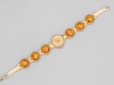 un bracelet en or 18 carats et diamants, signé Cartier