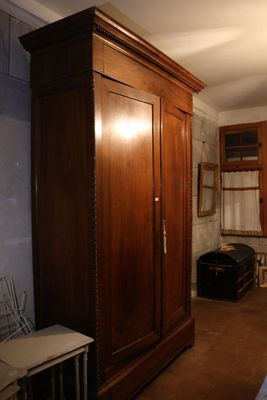Armoire en acajou et placage d'acajou ouvrant par deux plein… - Photo 1
