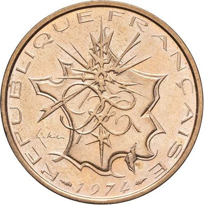 un gros plan d'une pièce de monnaie sur laquelle figure le portrait d'une personne