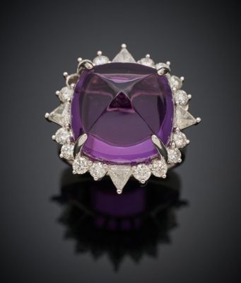 une bague en améthorate et diamants