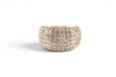 BAGUE en or jaune 750 millièmes pavée de petits diamants (0,…