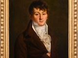 portrait d'un homme vêtu d'un manteau marron et d'une chemise blanche