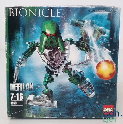 une boîte de Lego Bionicle sur laquelle figure un robot vert