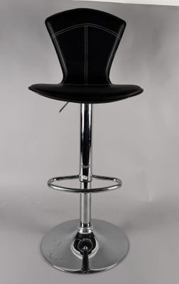 A L'ETUDE : Une chaise pivotante réglable en hauteur par sys…