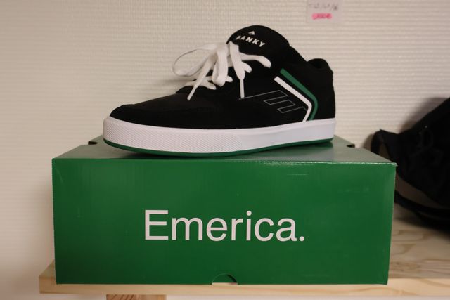 EMERICA – Paire de basquets KSL G6 Black. Taille : 43. Neuf. Poss...