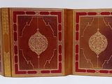 deux livres superposés