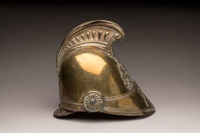 Casque de pompier en laiton. Plaque au coq marquée de Sapeur… - Photo 1