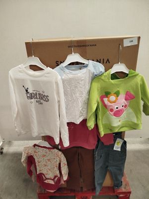 Lot de 200 pièces de textiles enfants